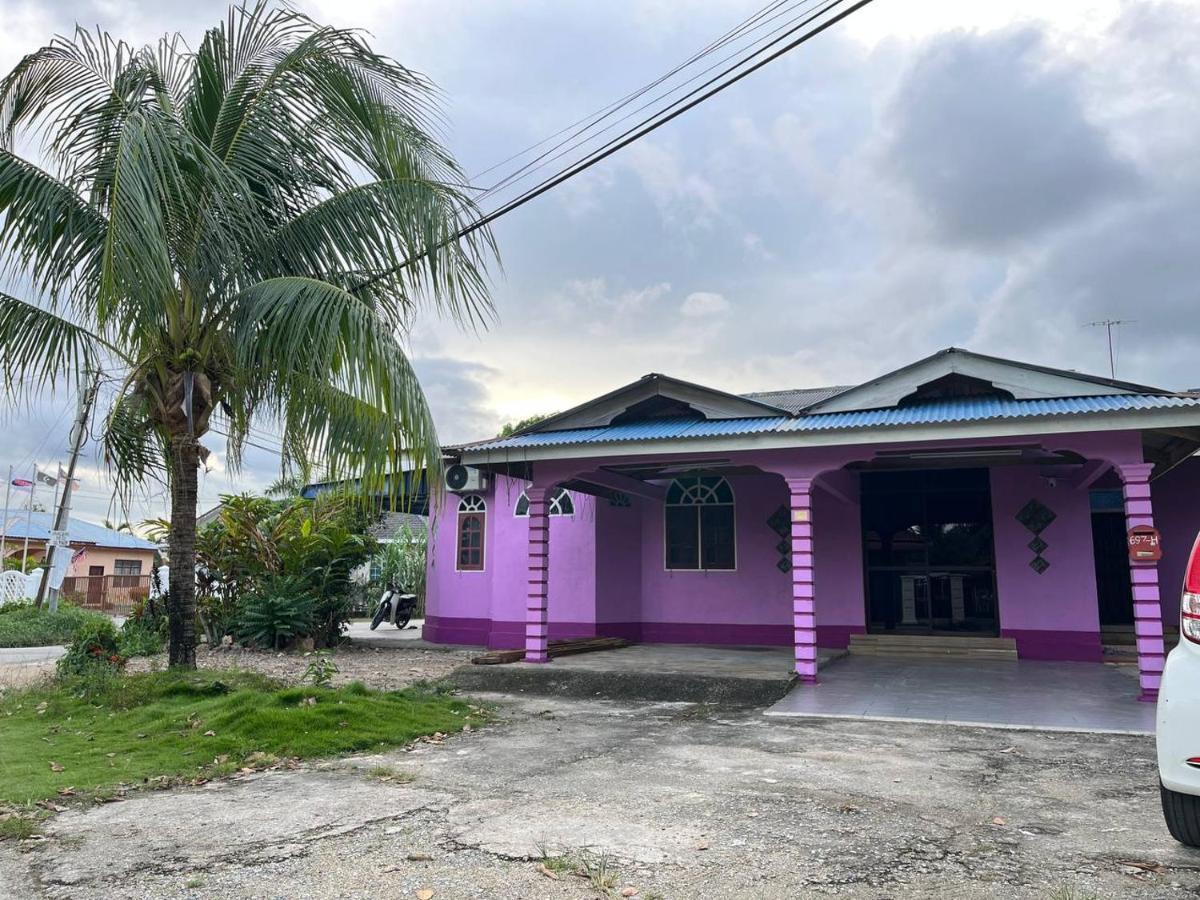 Lavender Homestay Desa Chendering 3 Bedrooms Kuala Terengganu Eksteriør bilde